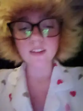 mcjbgfhgjhiiilllufjyf XXX чат на живо