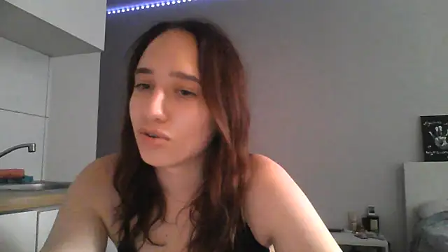 XXX chat uživo modela DarkMirel