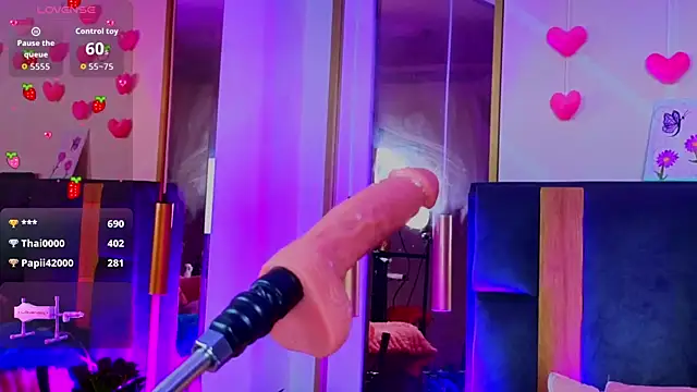 MadyJackson Live XXX-Chat