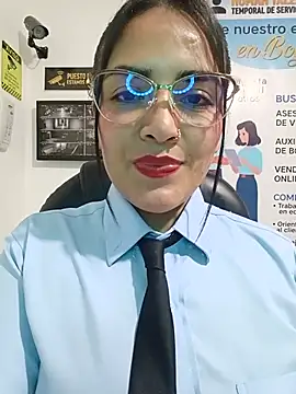 Chatroom XXX en direct de MAYE__13