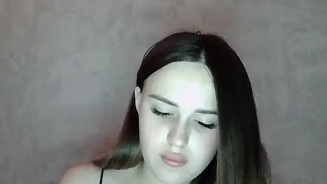 XXX chat uživo modela SweetLoraa