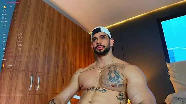 massimo_visconti Adlı Modelin Web Kamerası Şovu