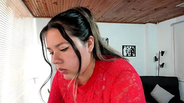 LinaBrowm's Live XXX Chat