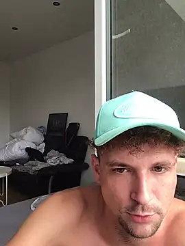 youngplayboymmm webcam show