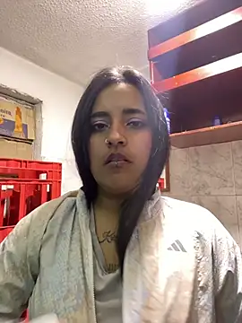 Chatroom XXX en direct de Annie_Alicee