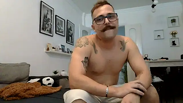 yanick931 Show in webcam