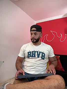 Mike_savage3 – Naživo XXX chat