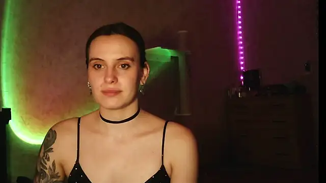 Czat XXX na żywo – shy_Miracle