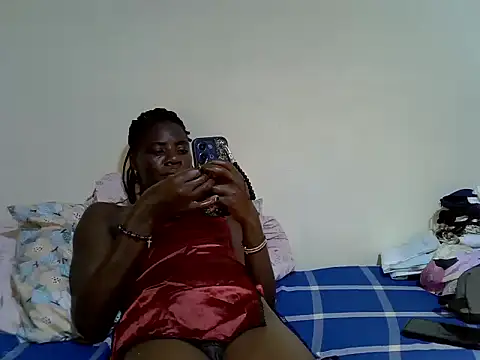 Chat +18 de PetiteMelaninn ao vivo