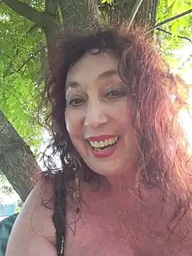 GypsyEsmeralda's Live XXX Chat
