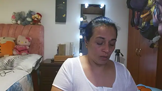 Chat +18 de zoe_hotxxx ao vivo