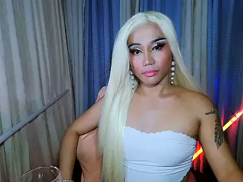 Chat +18 de YourNikkieXxx ao vivo