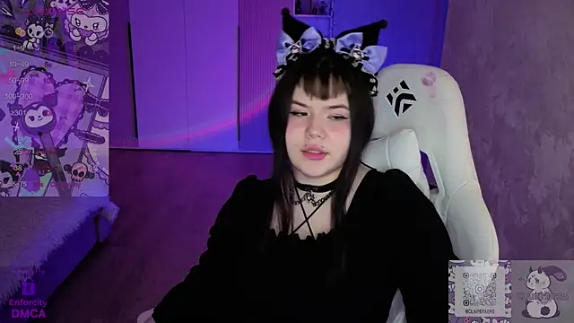 Chat +18 de claire_faers ao vivo