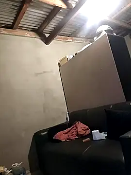 RETURNOFTPNUTS Show Webcam