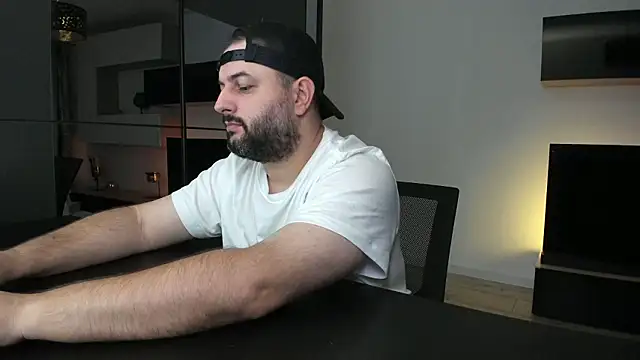 DravenPeak live XXX chat