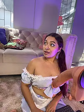 Emily_Harpeer 现场XXX聊天