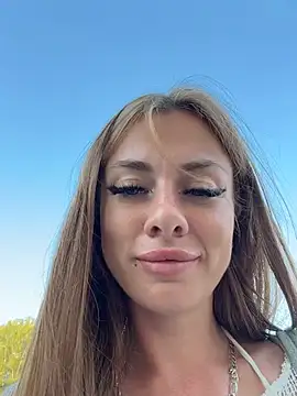 Онлайн чат XXX NyxBloom