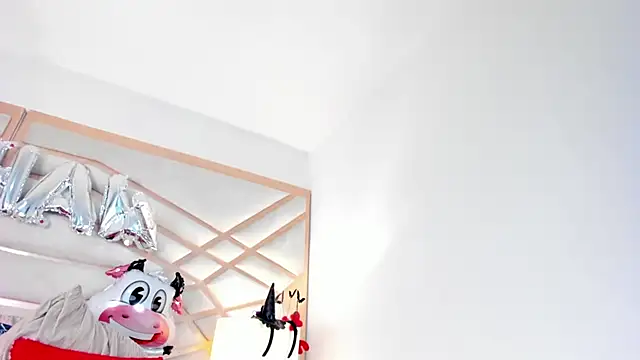 sophie-newton XXX чат на живо