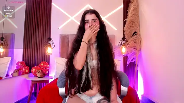 dasha-rodrigues Adlı Modelin Canlı XXX Sohbeti