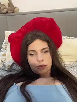 CurlyLara Adlı Modelin Canlı XXX Sohbeti