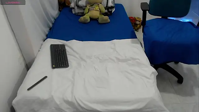 Chat +18 de LAURA_Foxht ao vivo