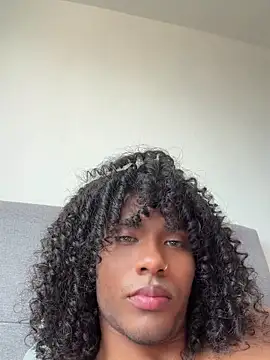 Lucas_eevans Adlı Modelin Canlı XXX Sohbeti