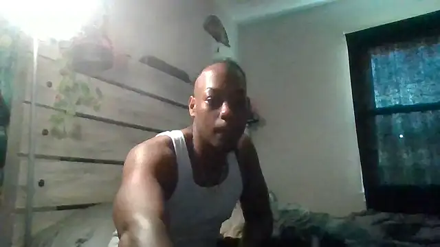 zdaddymm Show in webcam