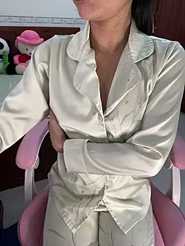 ___Erin___ Adlı Modelin Canlı XXX Sohbeti