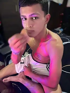 Czat XXX na żywo – Boyxcock7