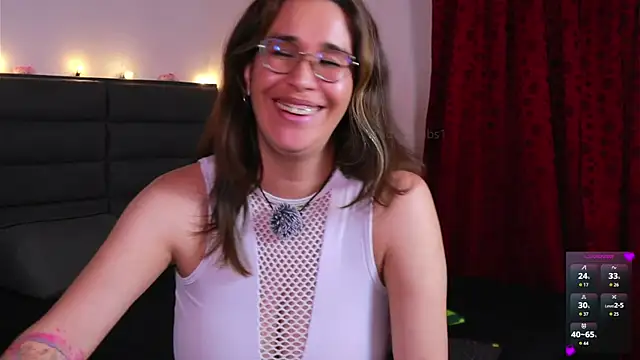 kathieandpovcock1's Live XXX Chat