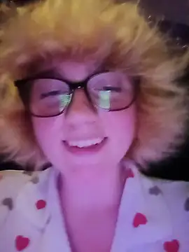 mcjbgfhgjhiiilllufjyf's Live XXX Chat