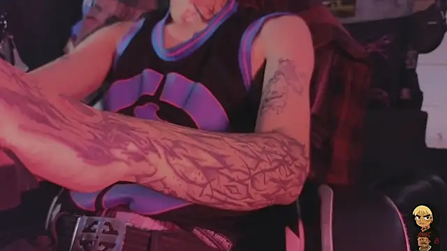 AcidMilo – Live XXX-chat
