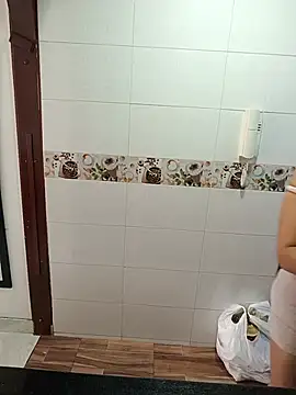 maynor_1998's Live XXX Chat