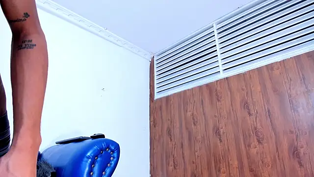 Joseph18_ live XXX chat