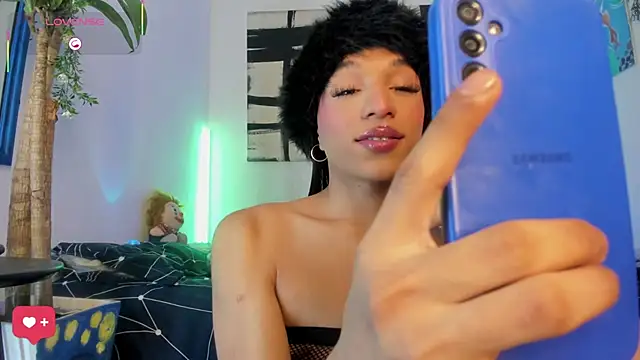 Naughty_Blue Live XXX Chat