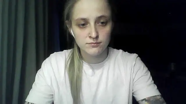 LeaWetGirl's Live XXX Chat