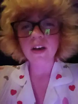 mcjbgfhgjhiiilllufjyf's Live XXX Chat