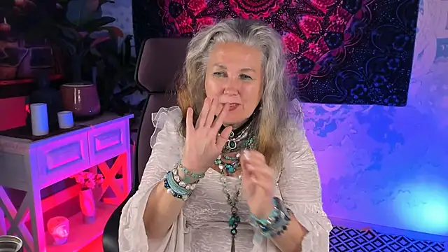 LilaMaharani's Live XXX Chat