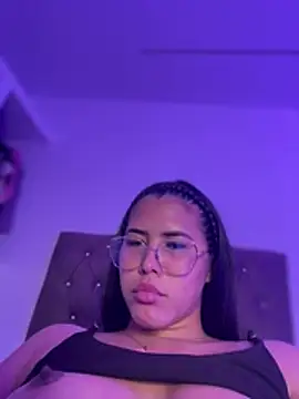 alysson_18's Live XXX Chat