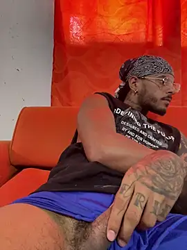 Chat XXX en directo de liyamjunior