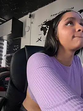 Isabella-Teen's Live XXX Chat