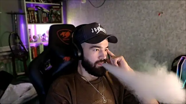 Chatroom XXX en direct de _Serious_Man
