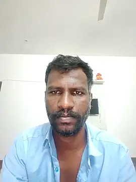 ParamkeerthiのライブXXXチャット