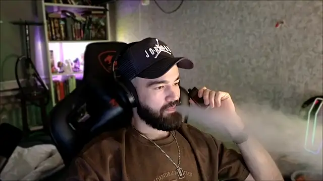Chatroom XXX en direct de _Serious_Man