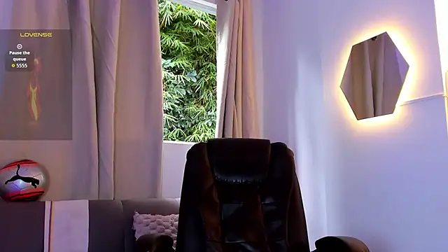 etham_wolf1 élő XXX-chatje