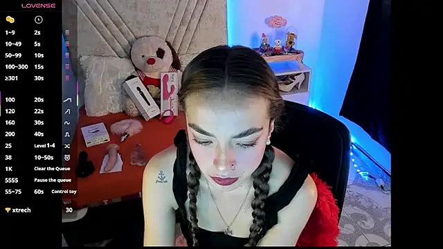 Chat +18 de Mia_Victoria22 ao vivo