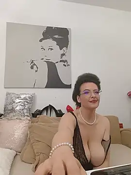 RebeccaNoble Live XXX-Chat