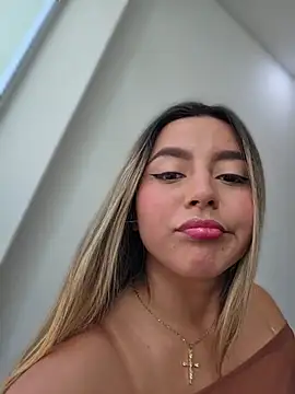 Онлайн чат XXX CelesteBlaze_