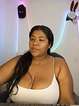 XXX chat uživo modela paola091