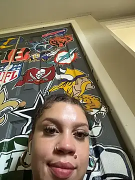 QueenNuttCollector Chat XXX live